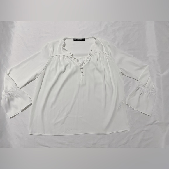 Zara Long Sleeve Blouse with Covered Buttons - Picture 4 of 12